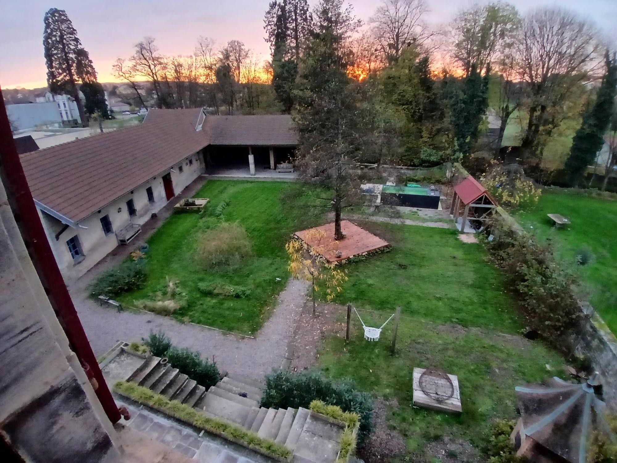 Manoir La Cerise Bed & Breakfast Fougerolles-Saint-Valbert Eksteriør bilde